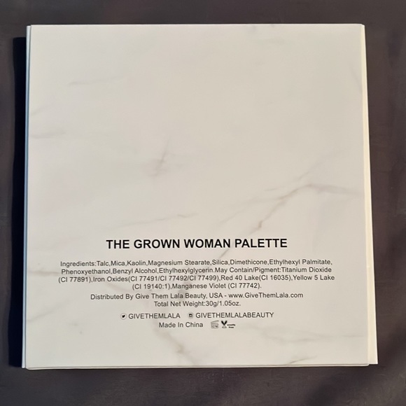 Give them Lala beauty makeup palette - Picture 3 of 4